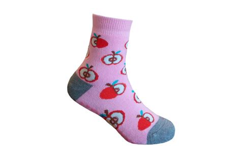 Meias Antiderrapantes C&A