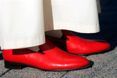 Sapatos Vermelhos Do&nbsp;Papa
