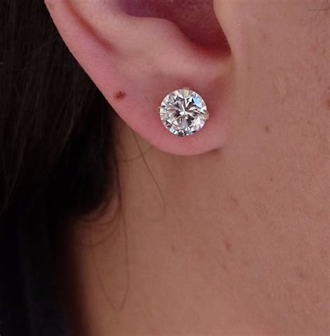 Brincos Masculinos Pedra